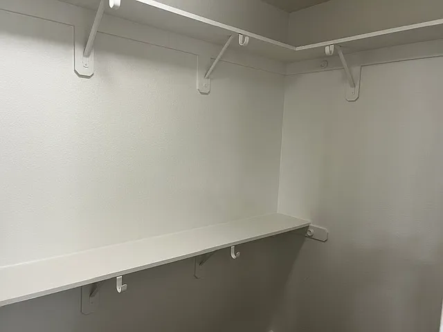 1017 Marc Ave — Photo 13