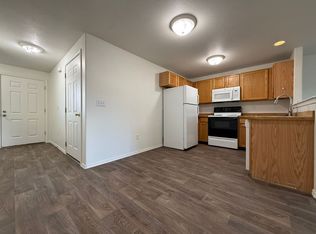 2561 NW Cedar Ave UNIT 2, Redmond, OR 97756