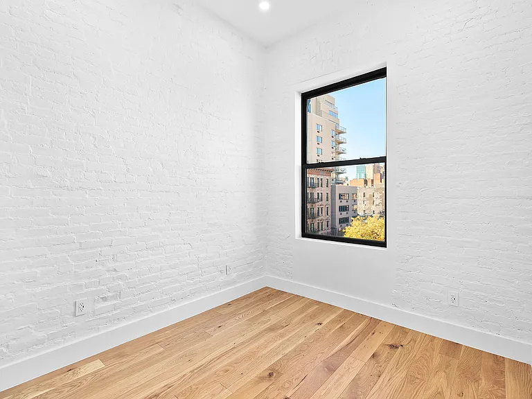 166 1st Ave #4 — Photo 4