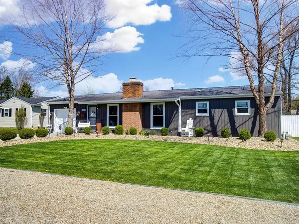 140 Swainford Dr, Heath, OH 43056