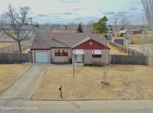 580 S Main Ave, Dickinson, ND 58601