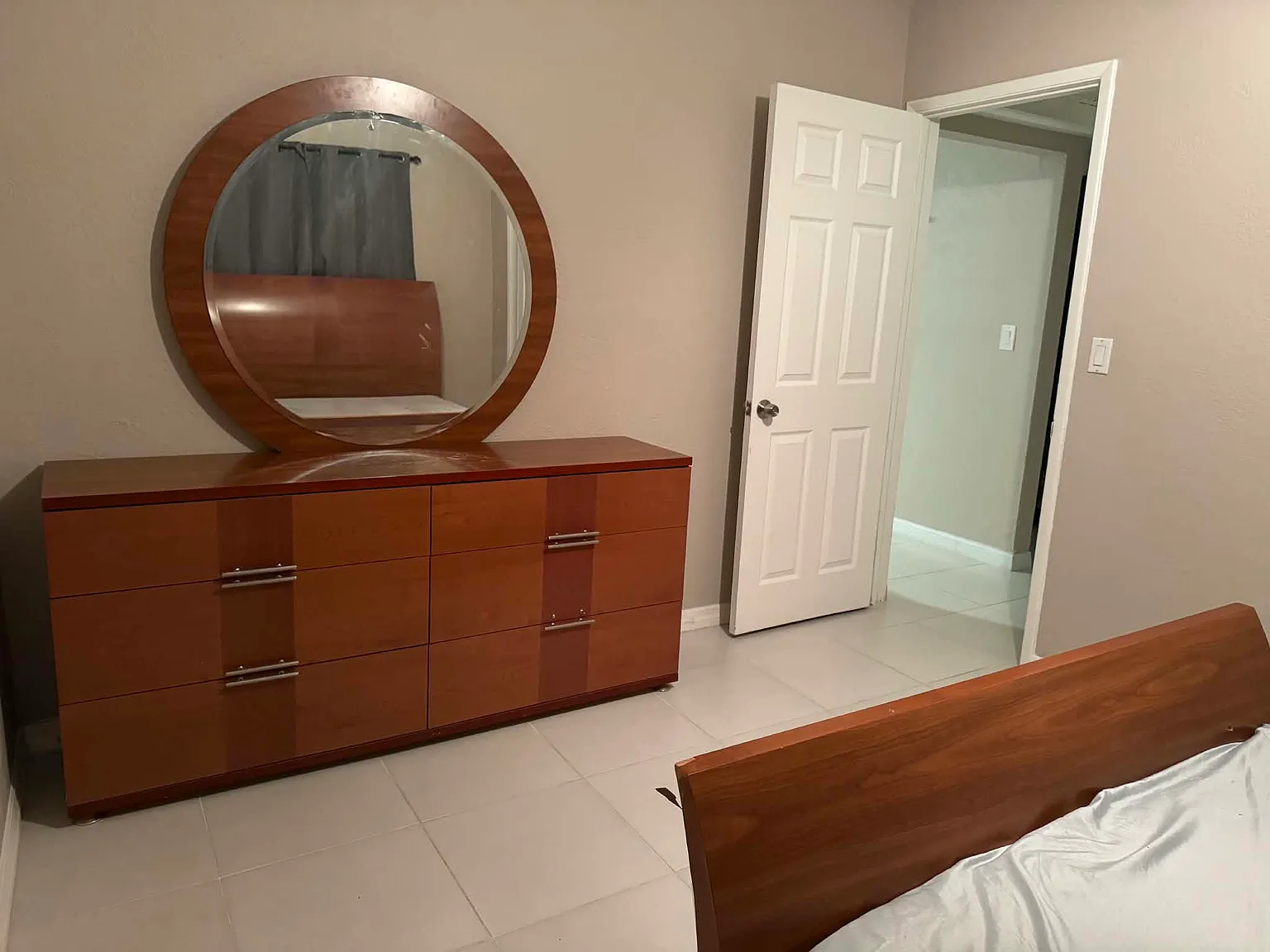 3 bed, 1263 sqft, $750 — Photo 2