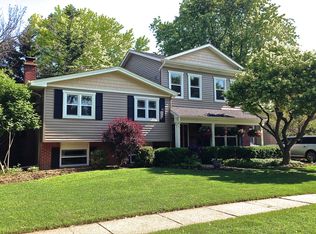 1038 Fairlawn Ave, Libertyville, IL