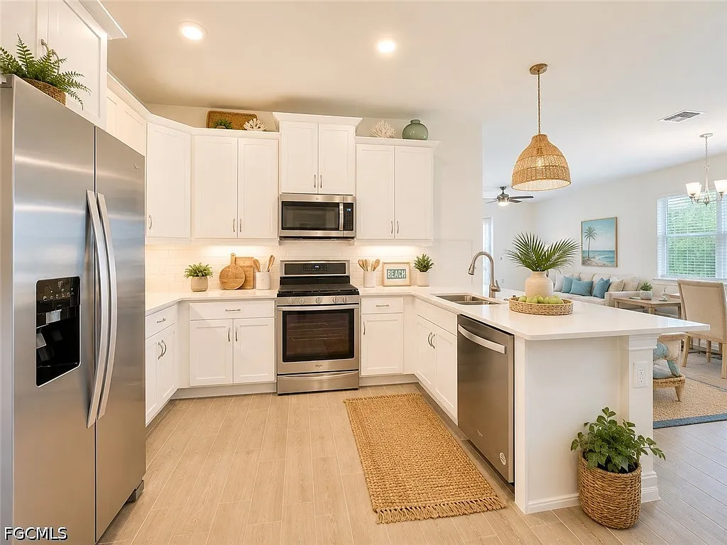 2 bed, 2.0 bath, 1516 sqft, $2,100 — Photo 4