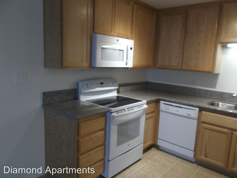 2nd image of 4721 Lamont St APT 11