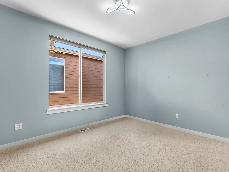 3062 Banks Ln SW — Photo 4