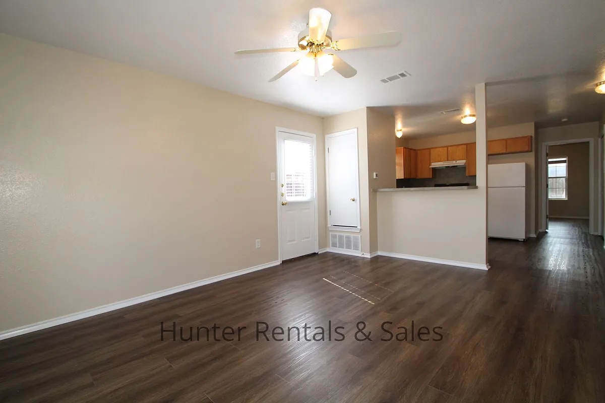 Building Photo - 4106A Gus Dr