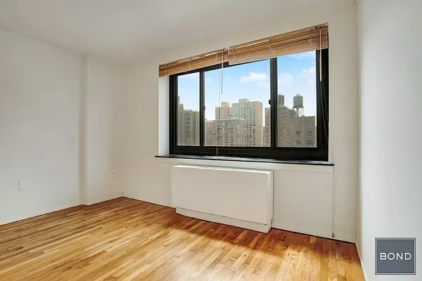 Rented by Bond New York | media 12