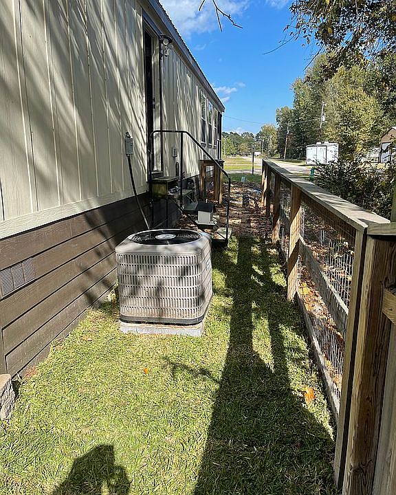 1st image of 1210 Woodland Shores Dr