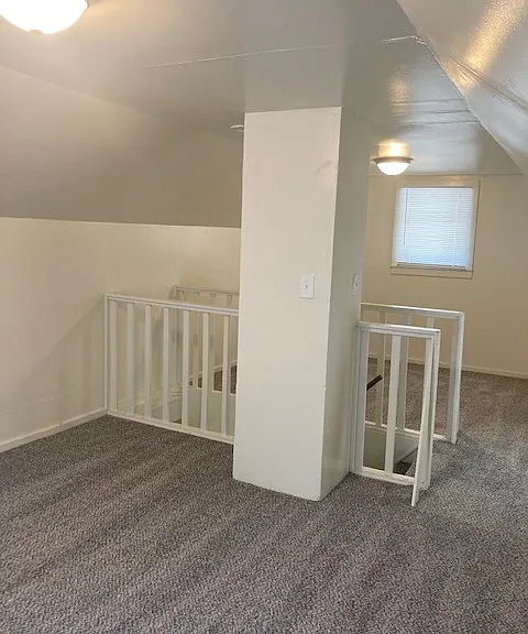 627 Fairholm Ave — Photo 10