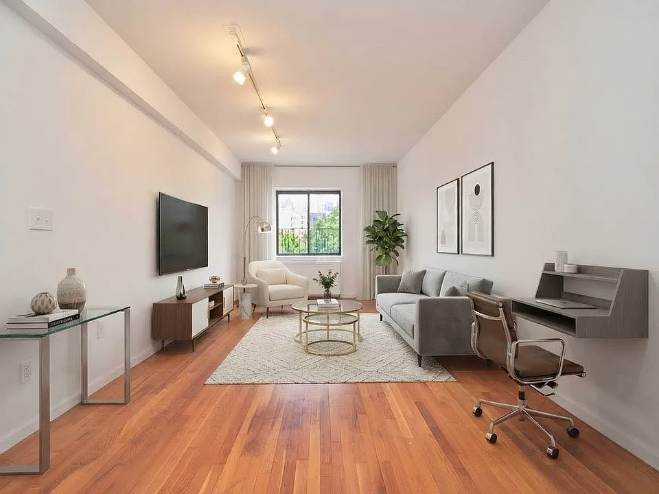 458 W 52nd St #3-A