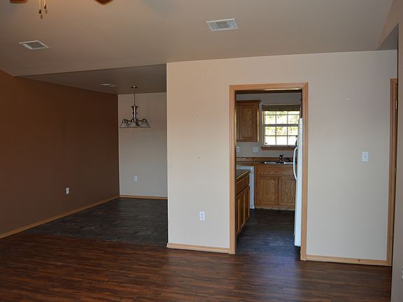 4th image of 114 Willow Oak Dr