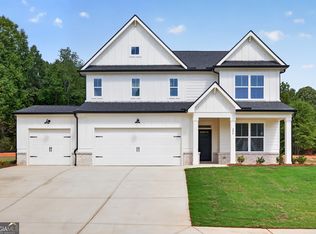 354 Flying Eagle Dr, Commerce, GA 30529