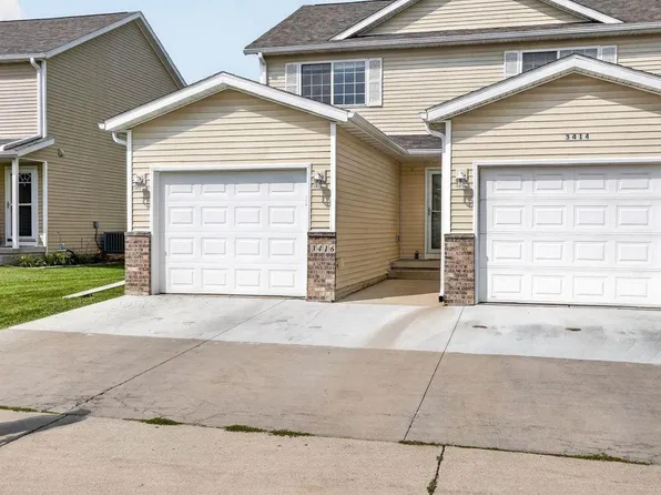 3416 Destin Dr, Waterloo, IA 50702