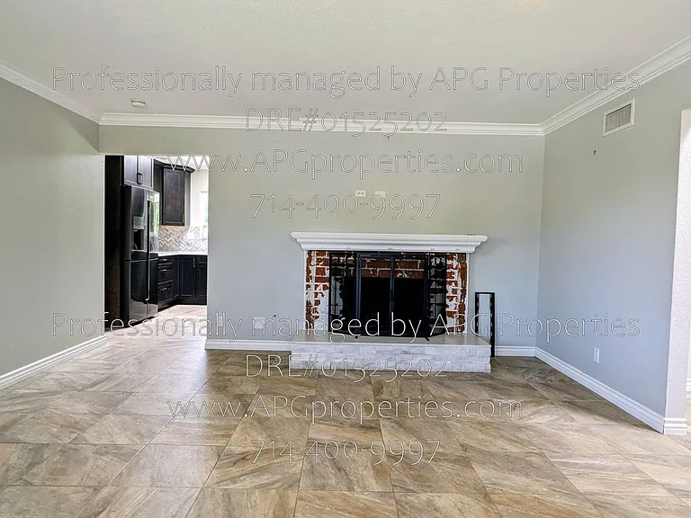 15068 Mountain Spring St — Photo 6