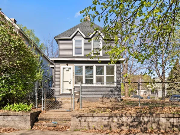 1852 Quincy St NE, Minneapolis, MN 55418