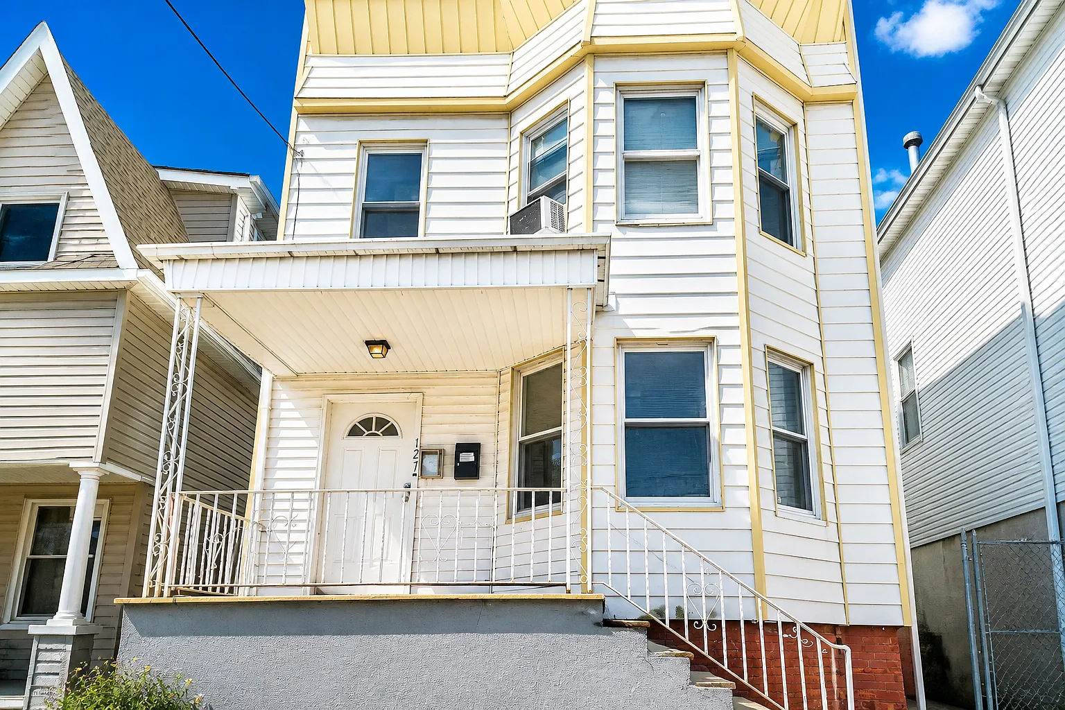 3 bed, $2,300 — Photo 4