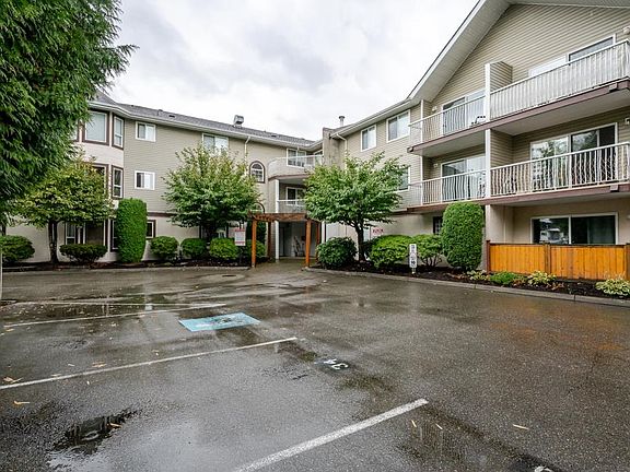 3rd image of 45222 Watson Rd #310