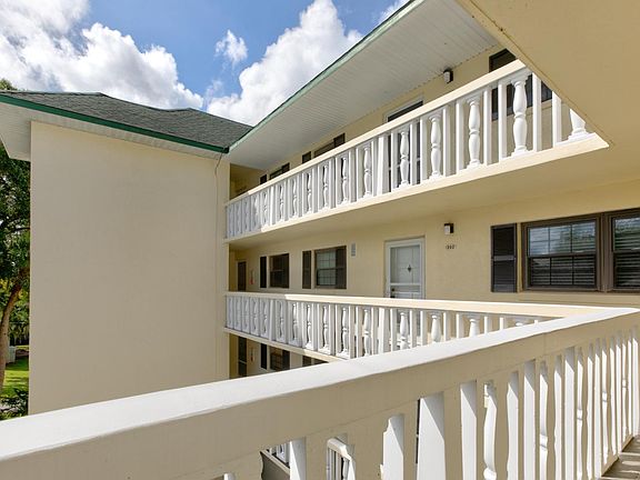 3rd image of 1 N Grandview St #301