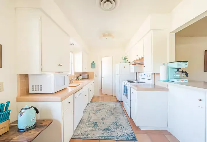 2 bed, 1405 sqft, $4,500 — Photo 4