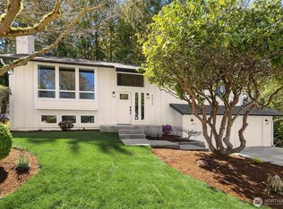 8820 194th Street SW, Edmonds, WA 98026