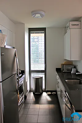 Rented by Dream Property Group LLC | media 3