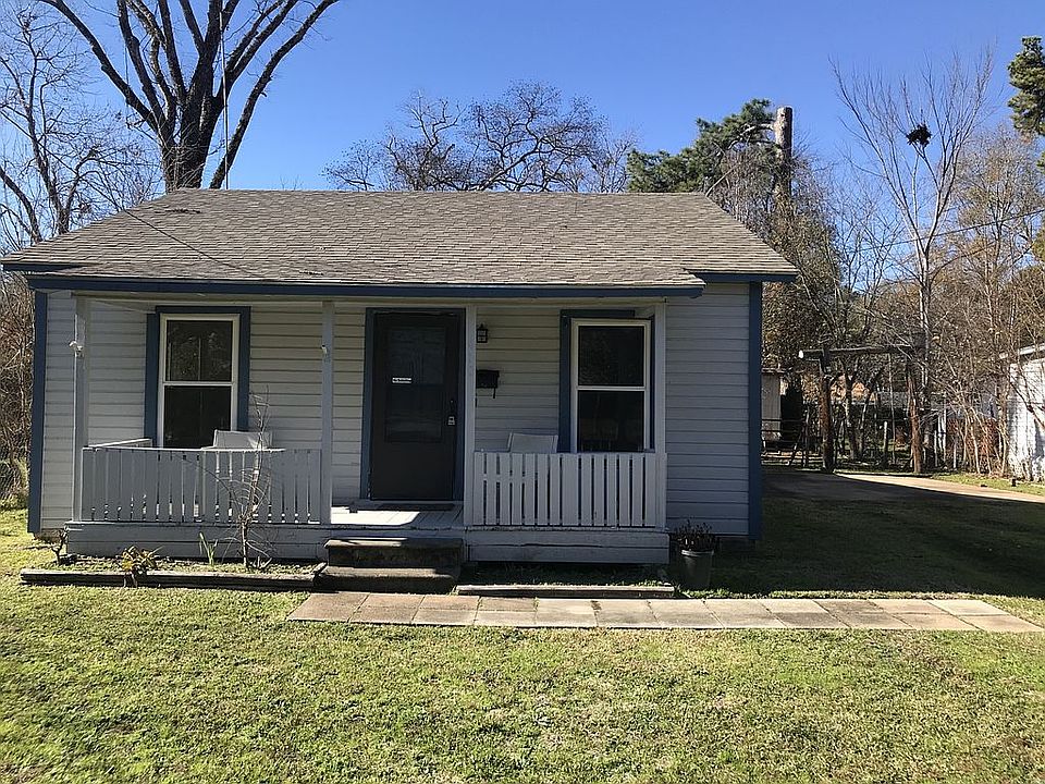 1st image of 410 Marion St