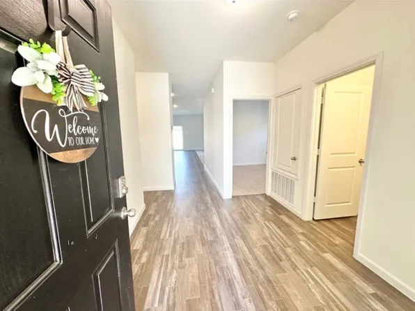 421 Starboard Dr, Crowley, TX 76036