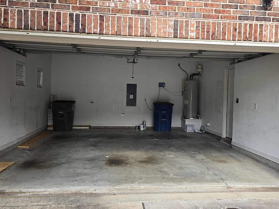 2 Car Garage