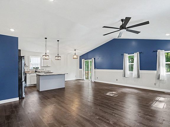 4th image of 10645 Biltmore Ln