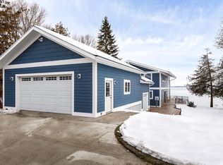 6565 SW Bay Shore Dr, Traverse City, MI 49684