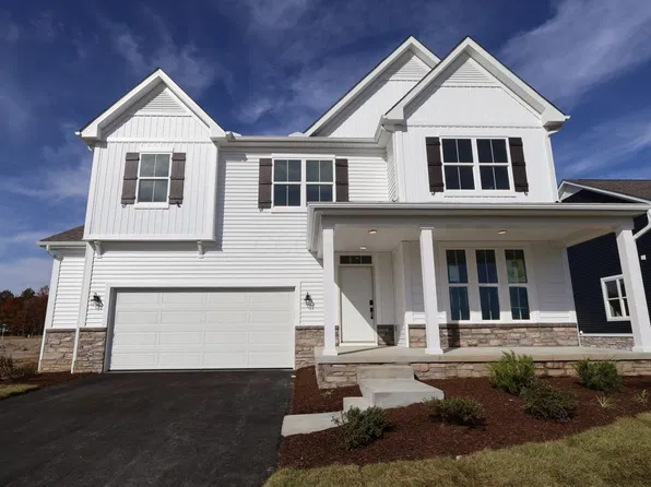 534 Creekside Loop S, Pataskala, OH 43062