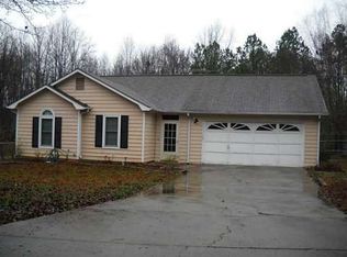 2738 Maple Grove Dr, Rex, GA 30273