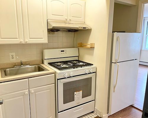 1st image of 11 E 117th St Floor 2