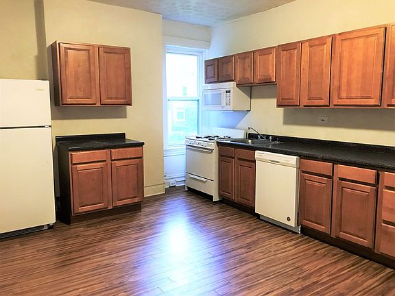 5th image of 5526 Black St #2