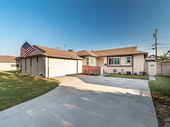 2nd image of 8470 Phlox Dr