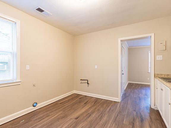 2nd image of 586 Sharon Dr