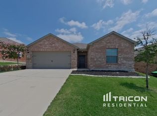 173 Bandana Cir, Newark, TX 76071