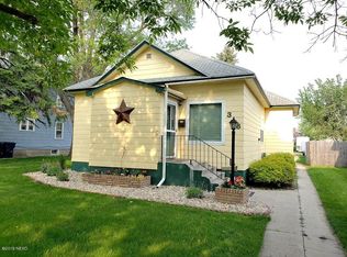 318 Maple Pl, Watertown, SD 57201