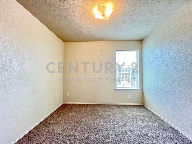 1103 Savage Dr — Photo 13