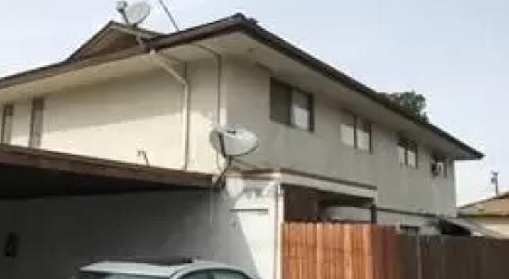 2nd image of 1270 W 9th St APT B