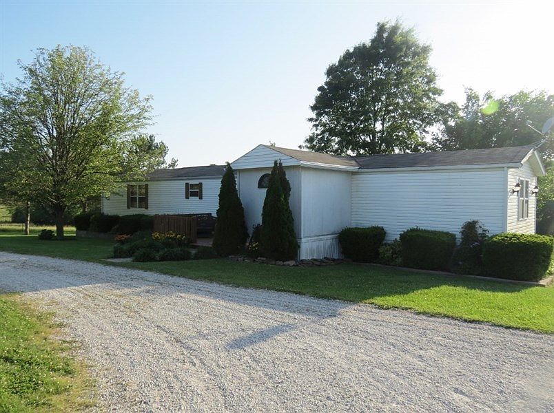 2nd image of 4189 S 77th Rd