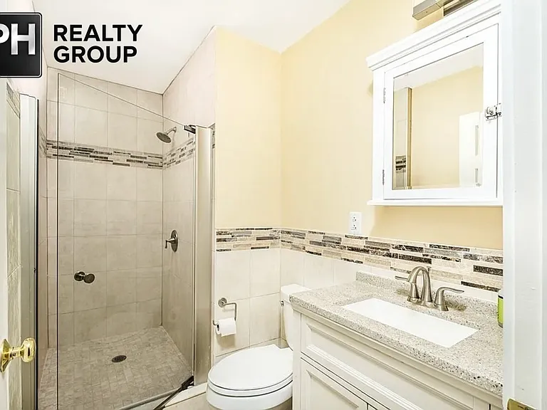 161 Walnut St #1 — Photo 9