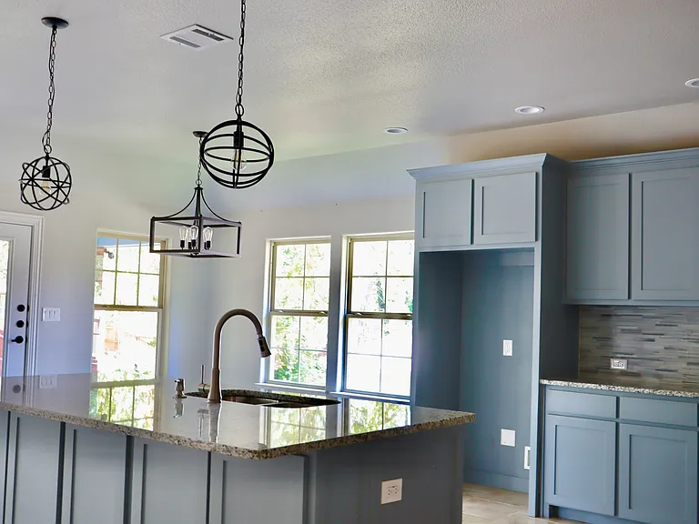 14147 Daniel Boone Ln — Photo 2