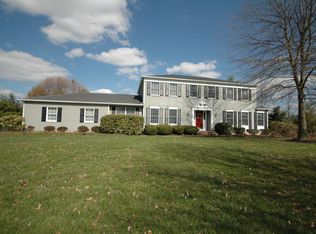 2 Douglas Dr, Princeton Junction, NJ 08550