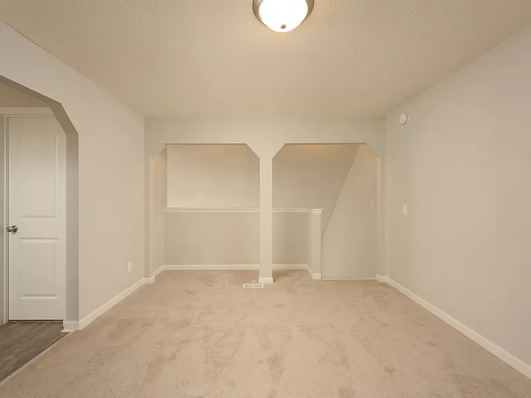 Ivy Terrace Apartments — Photo 9