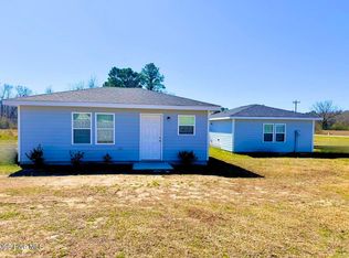 233 Hc Powers Road, Wallace, NC 28466