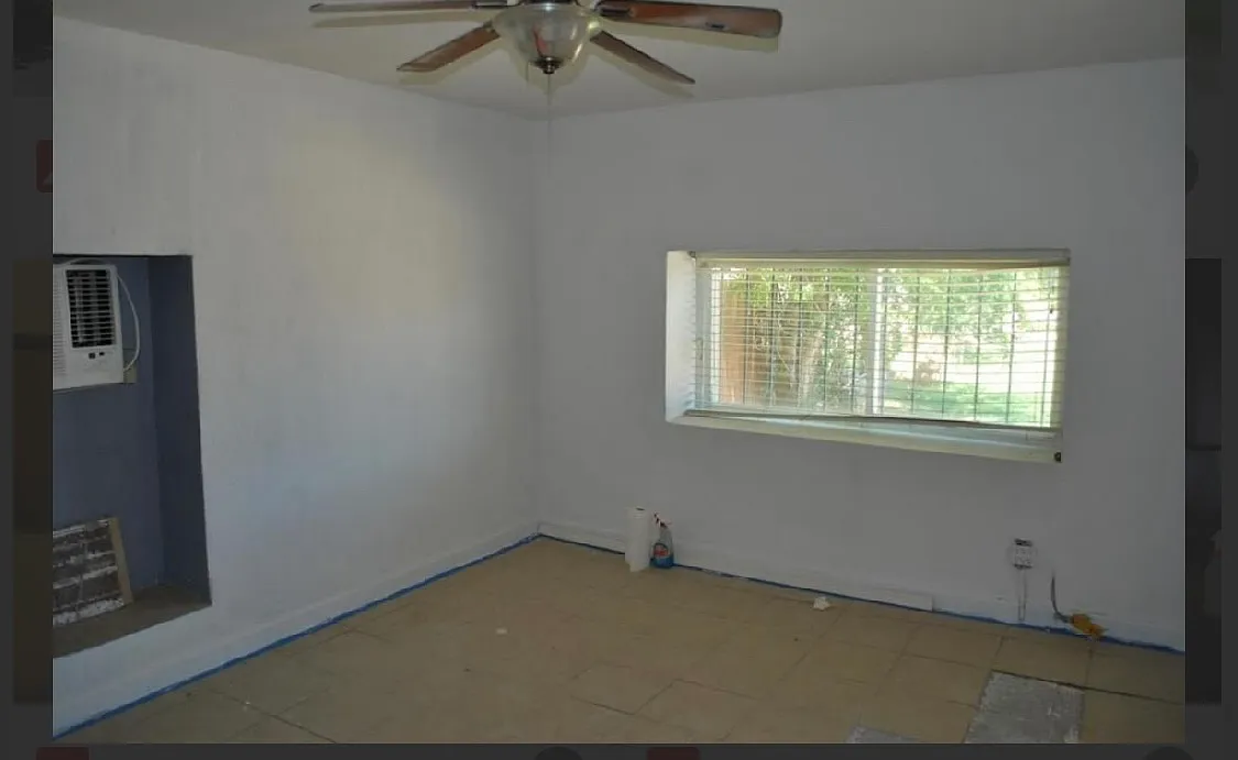 Building Photo - 82481 Valencia Ave