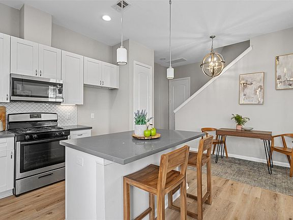 3rd image of 5610 Patrick St #L