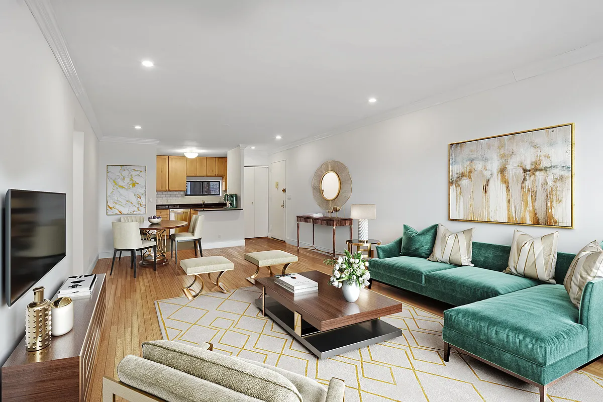211 W 71st St APT 3A photo 1